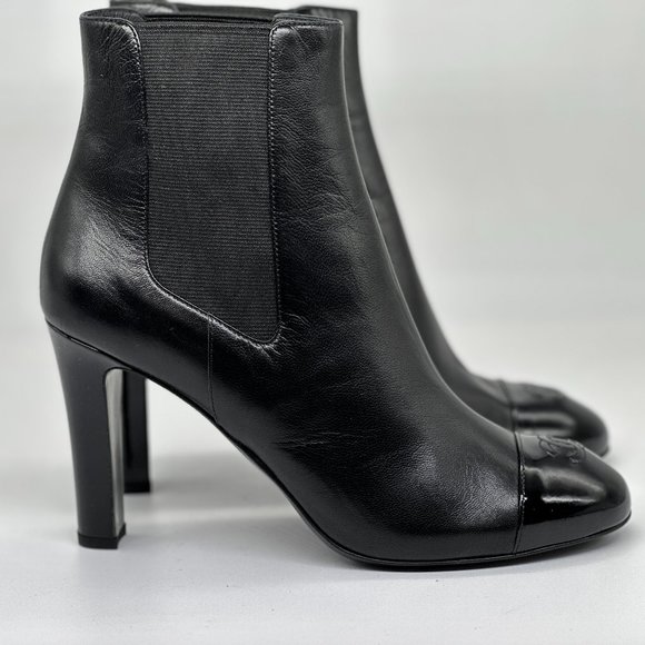 CHANEL 21B Leather Patent Cap Toe CC Ankle Boots Booties Heels - Picture 8 of 16